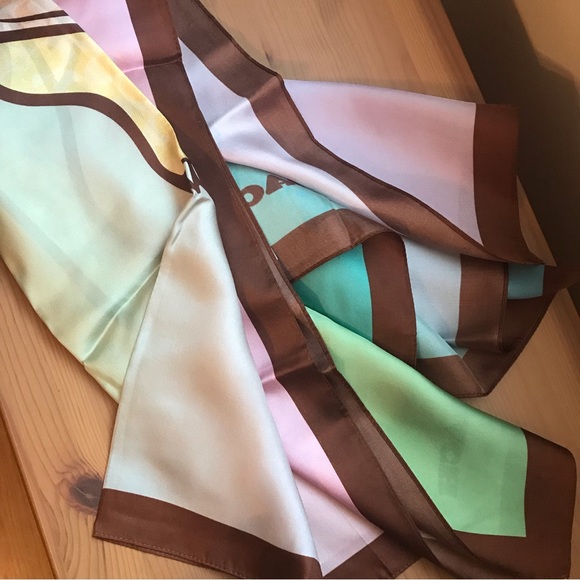 🥰 Coach Signature Ombre Rexy Print Silk Square Scarf - Picture 4 of 7